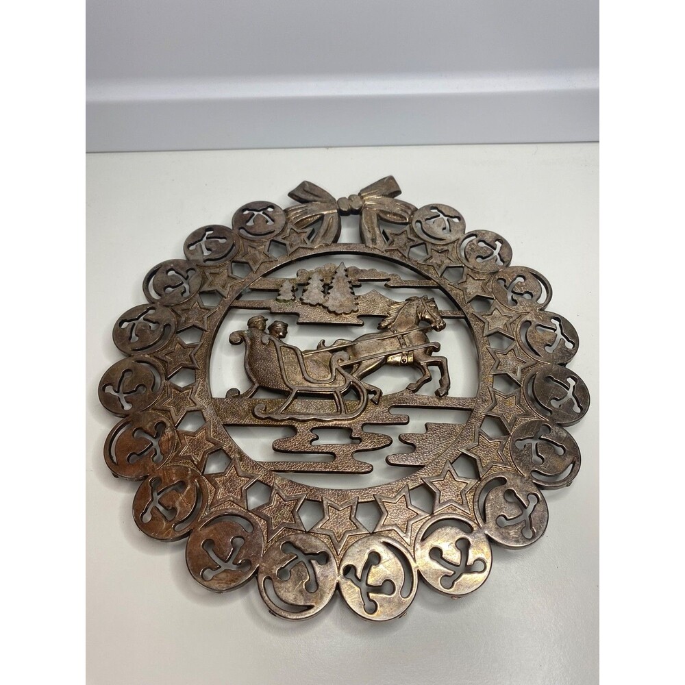 Vtg Italian Silver Plated Trivet Christmas Wreath with Sleigh Horse and Bells